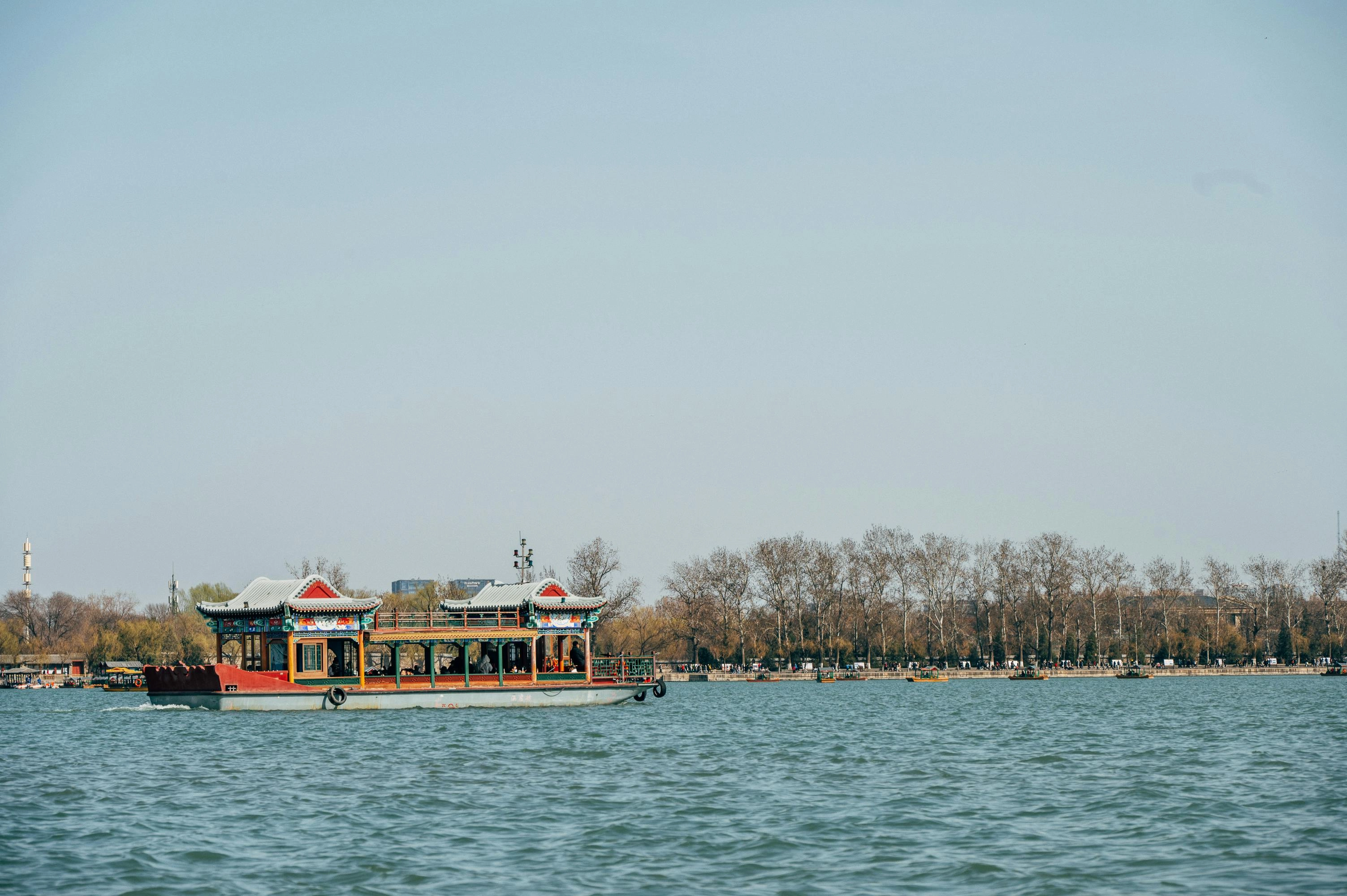 Lhasa and Yamdrok Lake Classic Tour